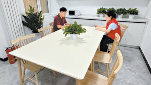 重庆奉节真金白银助青年人才安居乐业